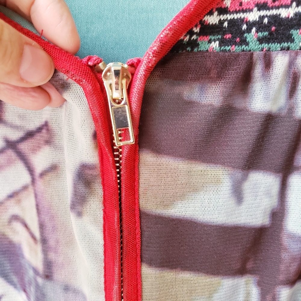 Vintage Lulu H. Red Multiprint Top - Picture 4 of 15